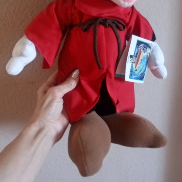 DISNEY DOLL RARE NEW - Picture 3 of 5